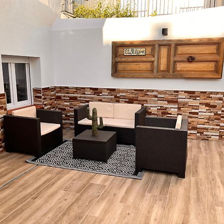 Apartamentos El Peligro 3 La Cueva Арчидона Екстериор снимка
